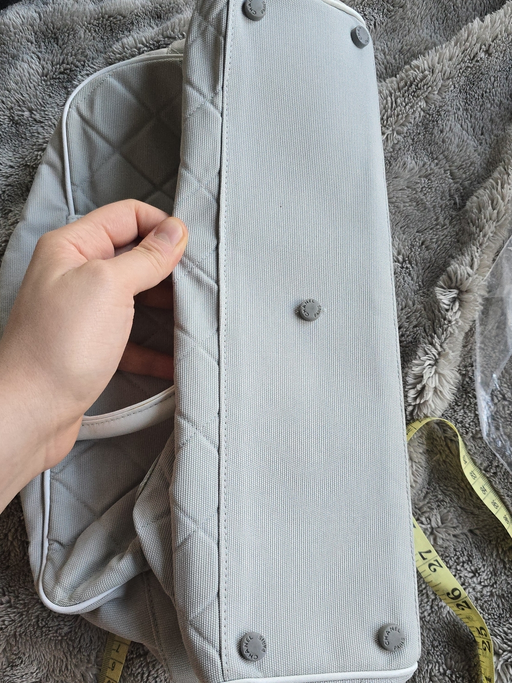 CHANEL Quilted Top-Handle Bag in Light Gray - Picture 5 of 12
